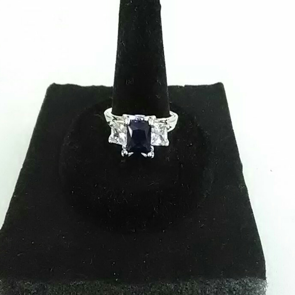 Sapphire and diamond multi color ring
